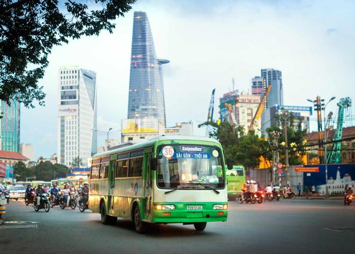 Sự Bùng Nổ Của Video Ngắn và Trí Tuệ Nhân Tạo: Vai Trò Thiết Yếu Của Đào Tạo Kỹ Năng Sáng Tạo Nội Dung